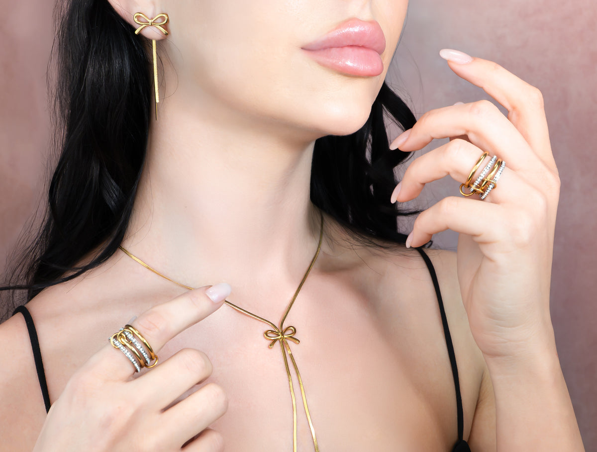 BOW BABE Necklace Gold