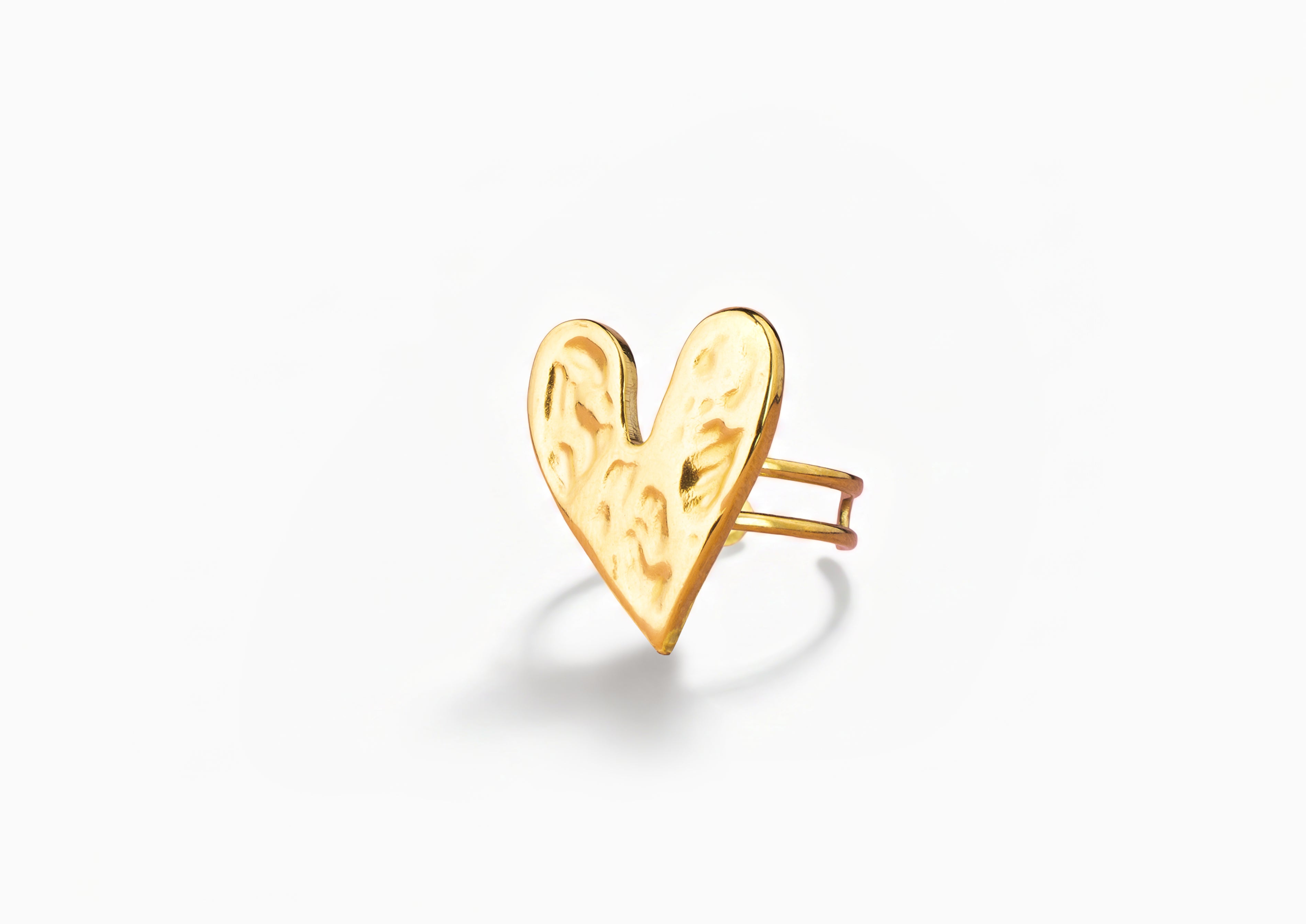 Amora Ring