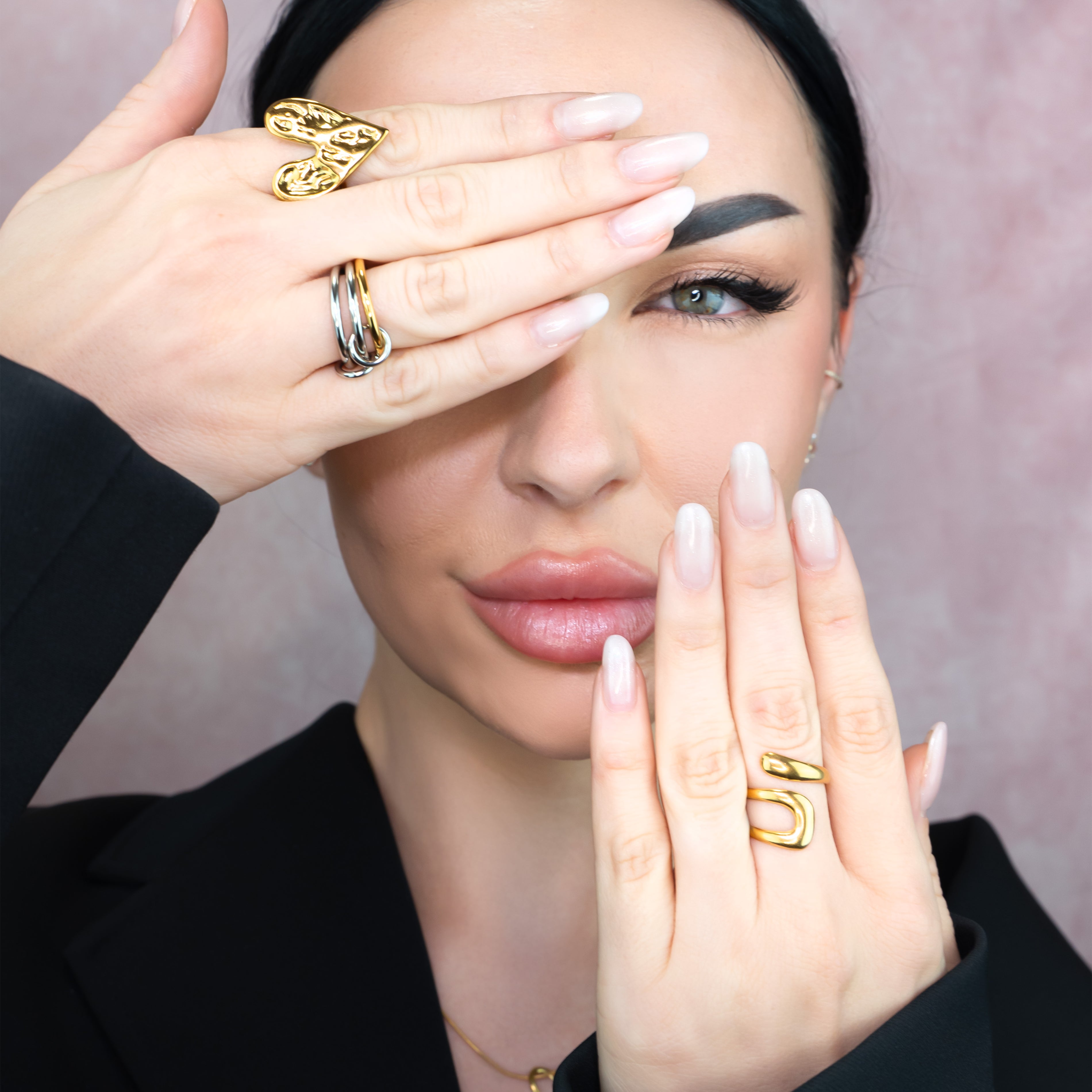 Amora Ring