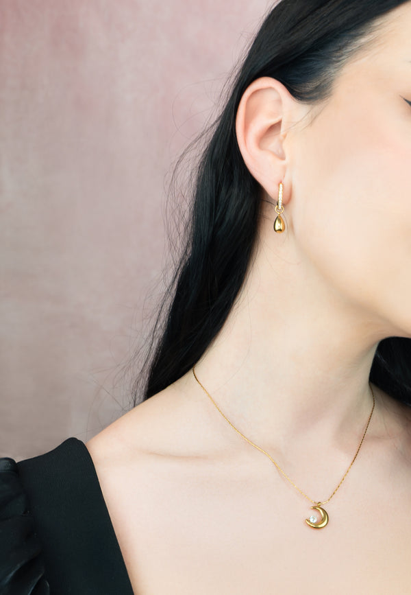 LUNA Pendant Necklace Gold