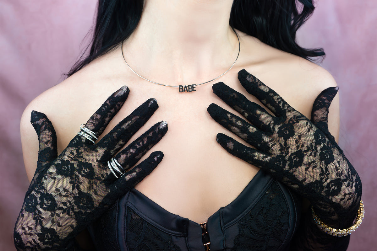 BABE Necklace Silver