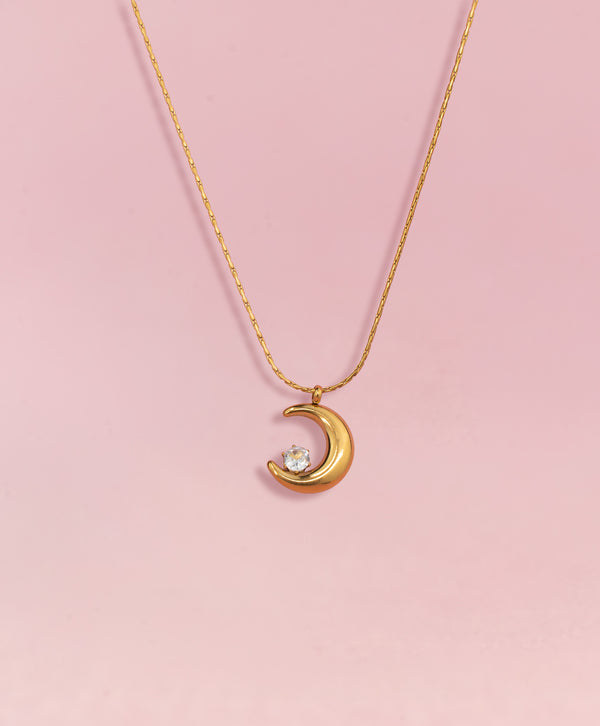 LUNA Pendant Necklace Gold